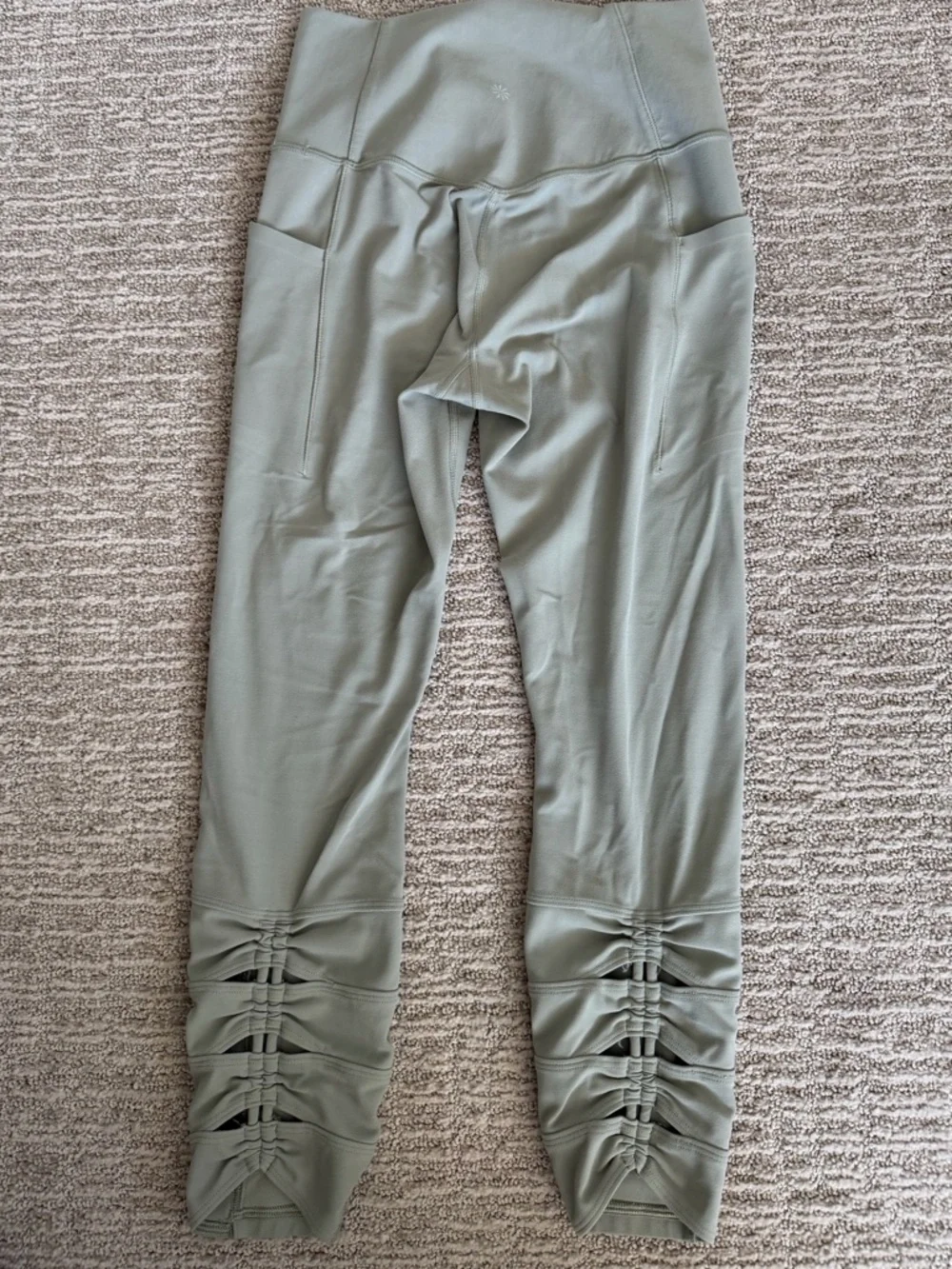 Athleta Salutation Stash Pocket II Cinch 7/8 Tight - Picture 4 of 5